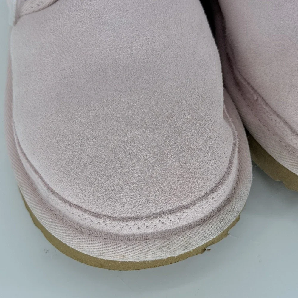 UGG Neumel II Spill Seam Boots Girls Size 5 Light Pink Suede